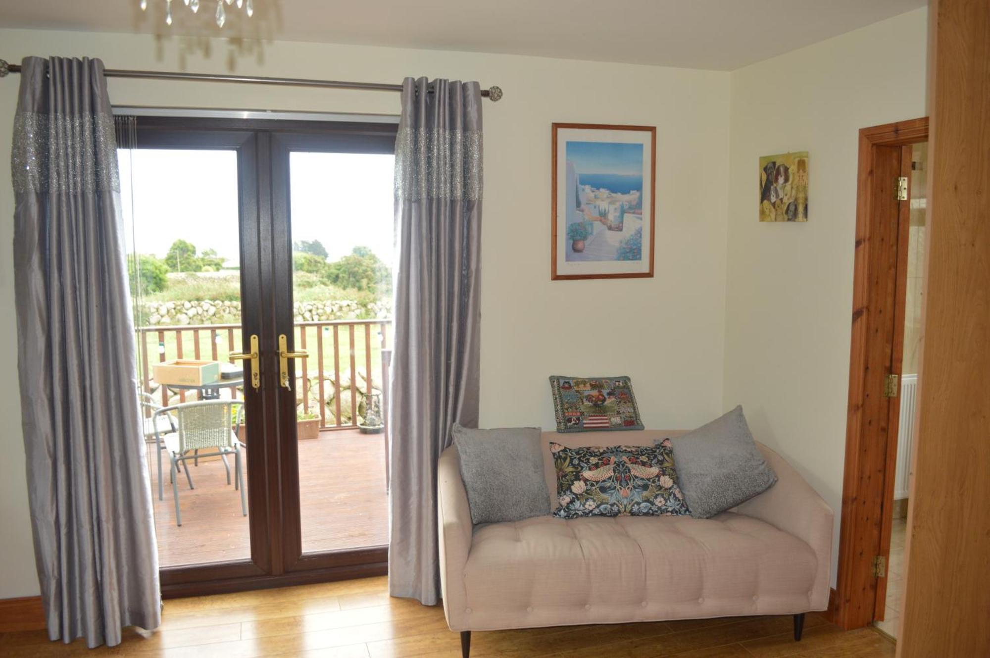 Carrick Cove Self Contained Accomodation With Private Decking Annalong Bagian luar foto